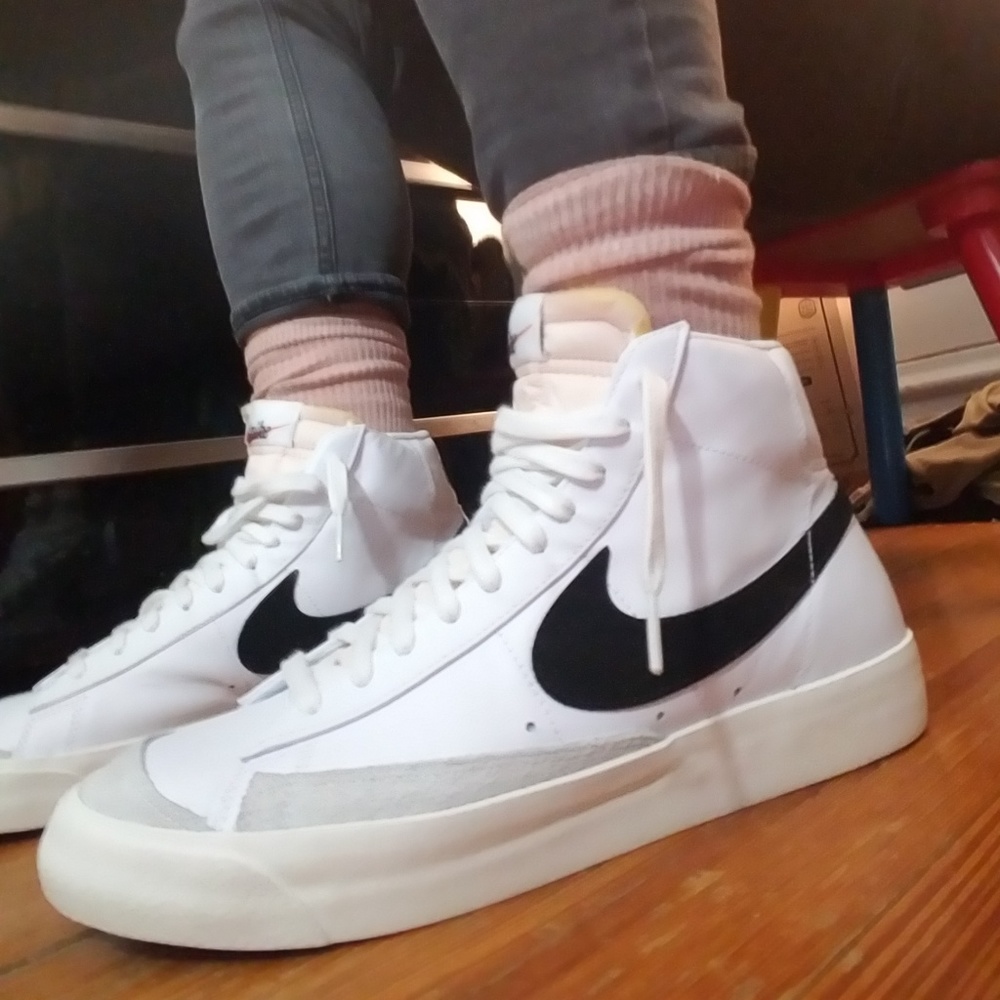 Nike mid blazer